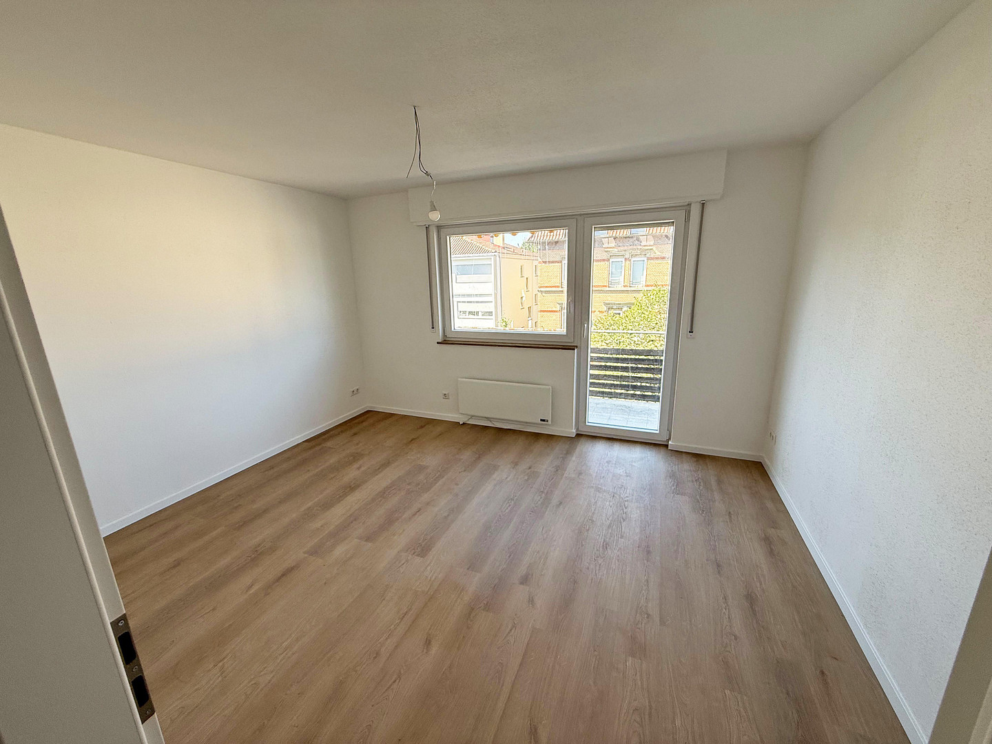 Frisch komplettsanierte 4-Zimmer-Wohnung mit Einbauküche & Balkon in Stuttgart-Bad Cannstatt – 70372 Stuttgart(Bad Cannstatt) – Vorschaubild 13