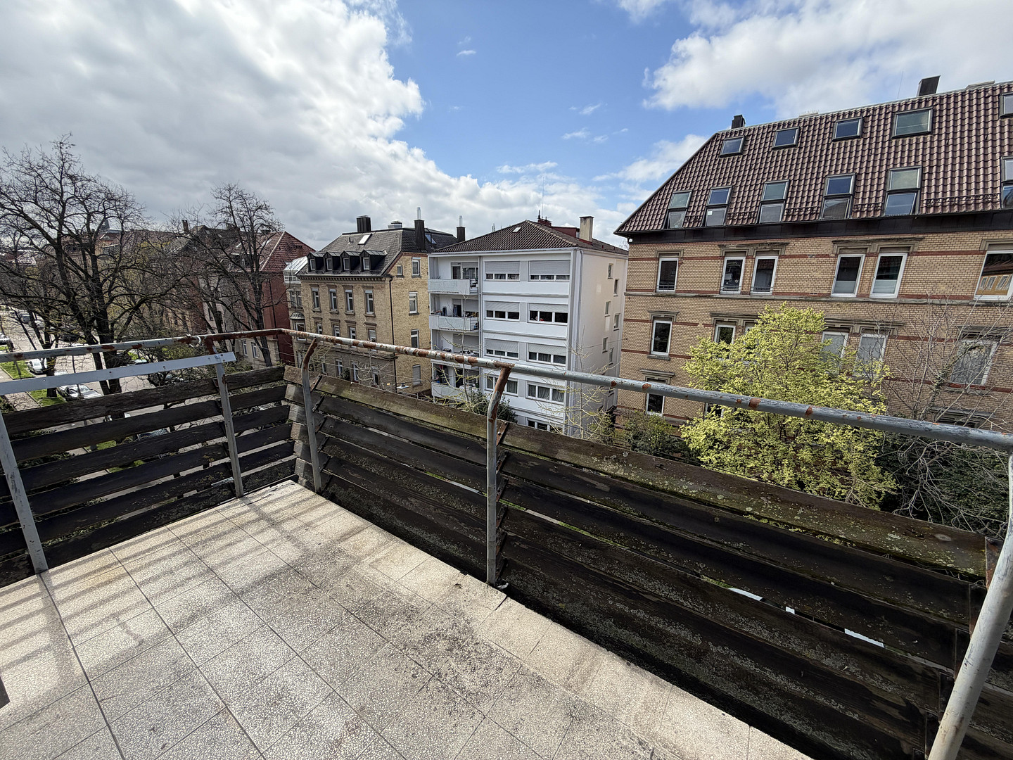 Frisch komplettsanierte 4-Zimmer-Wohnung mit Einbauküche & Balkon in Stuttgart-Bad Cannstatt – 70372 Stuttgart(Bad Cannstatt) – Vorschaubild 14