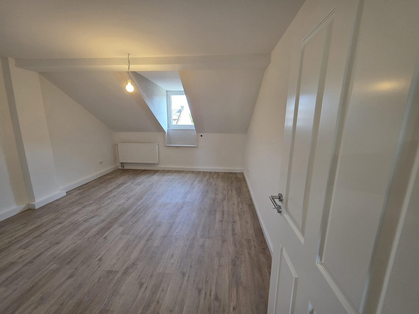 Sorfort frei !!! 2-Zi. ETW im Dachgeschoss - Top Lage !!! – Wilhelm-Leuschner-Str. 40, 64293 Darmstadt – Vorschaubild 19