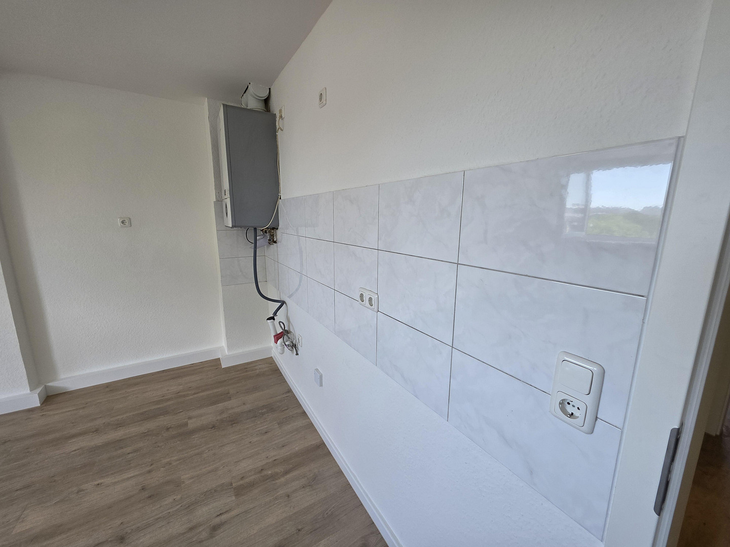 Sorfort frei !!! 2-Zi. ETW im Dachgeschoss - Top Lage !!! – Wilhelm-Leuschner-Str. 40, 64293 Darmstadt – Vorschaubild 7