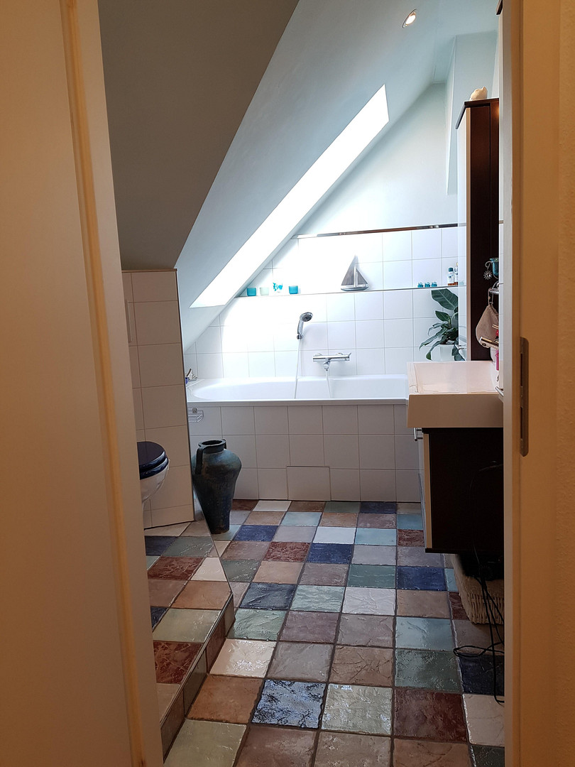 Große Dachgeschosswohnung im ruhigen Gartenhaus mit Terrasse–mitten im Samariterkiez/Friedrichshain – 10247 Berlin(Friedrichshain) – Vorschaubild 12