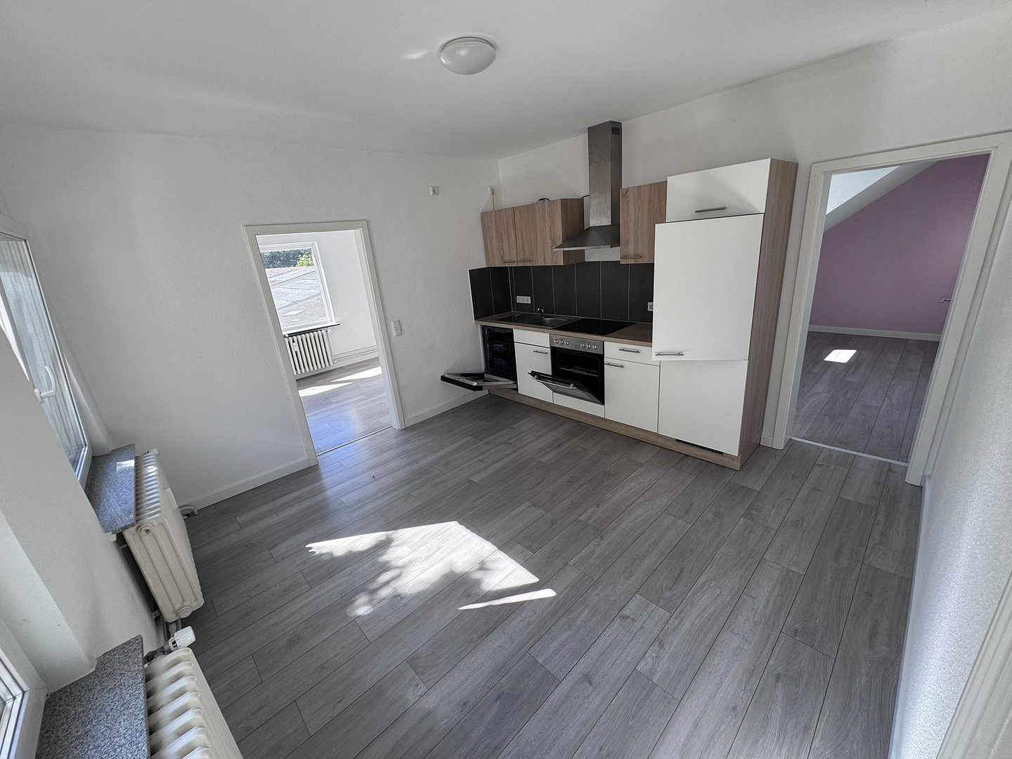 Frisch renovierte 4-Zimmer-Wohnung mit Balkon in zentraler Lage von Flensburg – Waldstraße 3, 24939 Flensburg – Vorschaubild 7