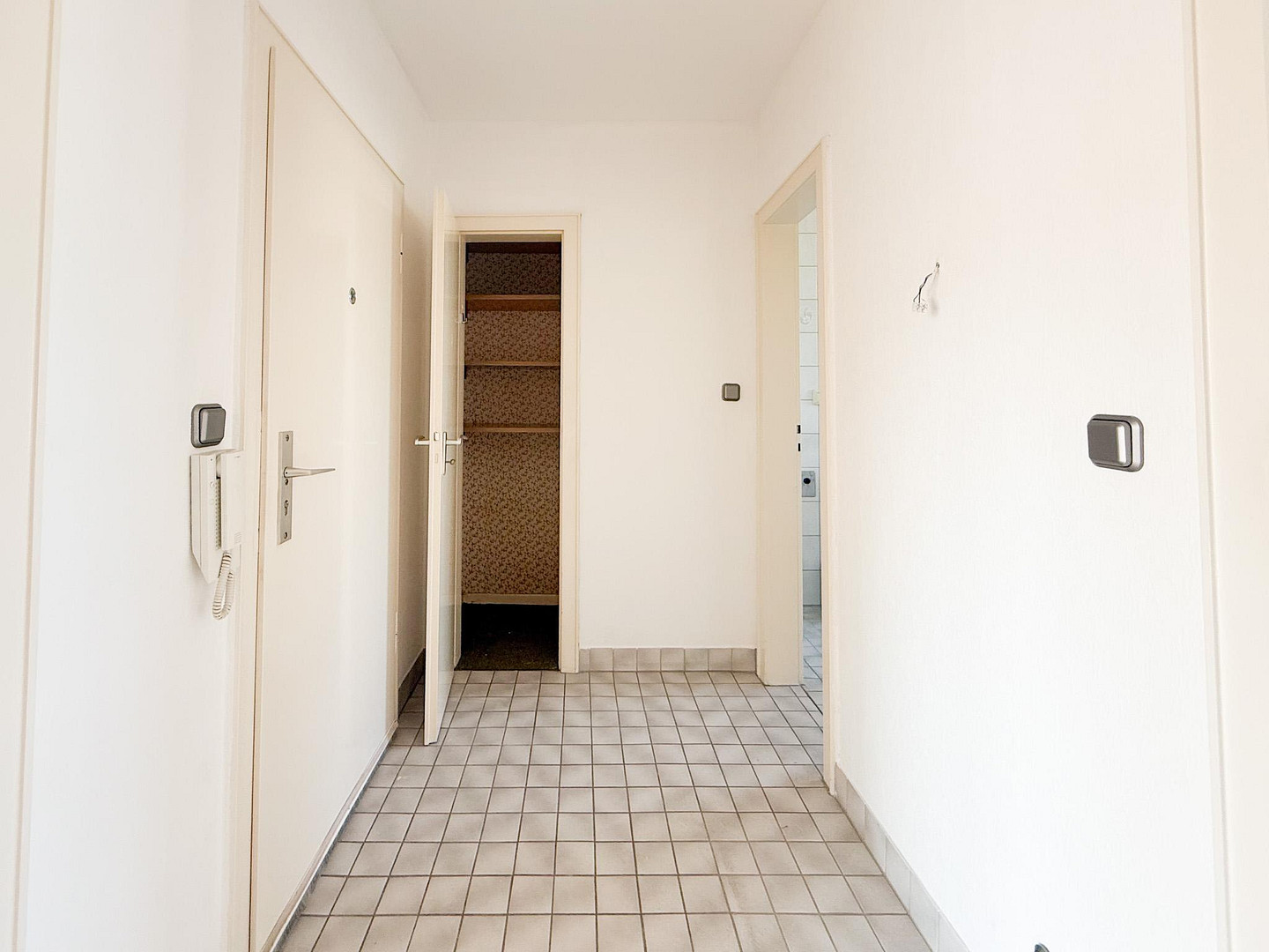 Top-Mietwohnung in Duisburg – Ruhige Lage und gute Infrastruktur – Waldecker Str 11, 47169 Duisburg(Röttgersbach) – Vorschaubild 5