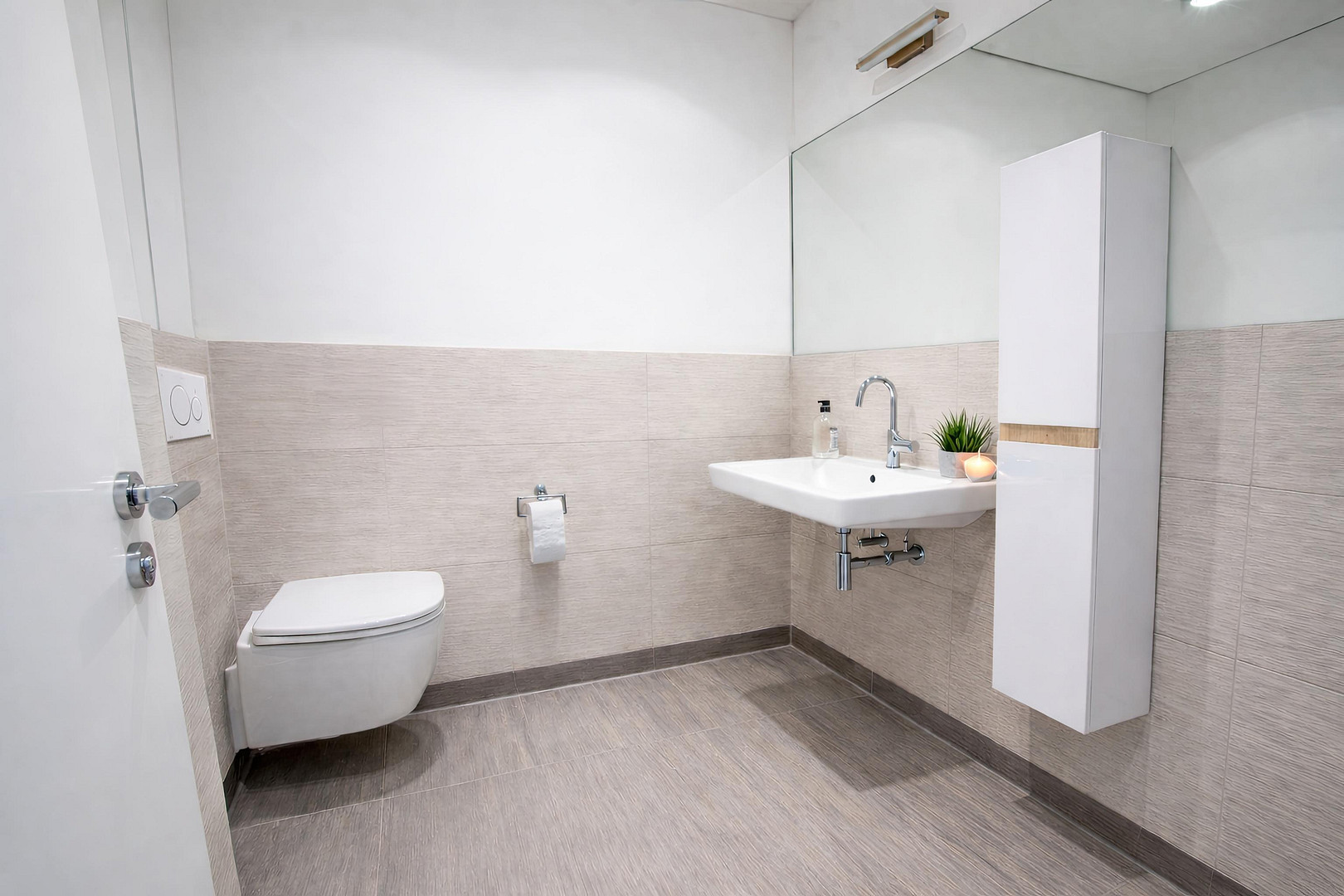 Luxuriöse, moderne 5-Zimmer Maisonette Wohnung mit Sonnenbalkon in den Heinrich-Heine-Gärten – 40549 Düsseldorf(Heerdt) – Vorschaubild 7