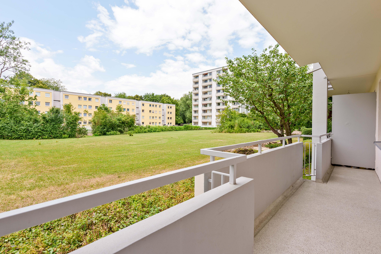 Provisionsfrei: Neue 3-Zimmer-Wohnung mit Sonnenbalkon in ruhiger Grünlage – 81927 München-Bogenhausen(Englschalking) – Vorschaubild 14