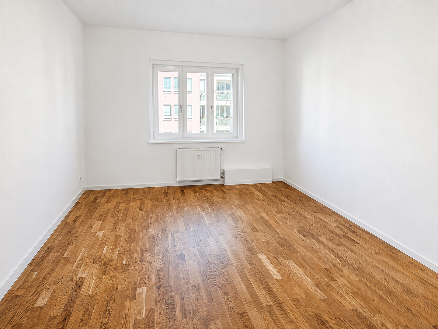 Frisch sanierte, bezugsfreie 3-Zimmer-Wohnung mit Eichenparkett in ruhiger Lage Prenzlauer Berg – Sültstraße 60, 10409 Berlin(Prenzlauer Berg) – Vorschaubild 2