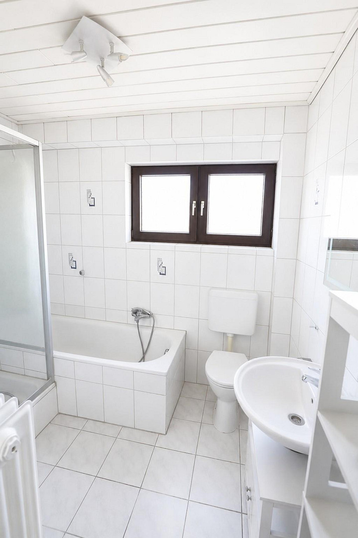 großzügige 3 Zimmer Wohnung mit Balkon – Hartenauer Str. 45, 64404 Bickenbach – Vorschaubild 7