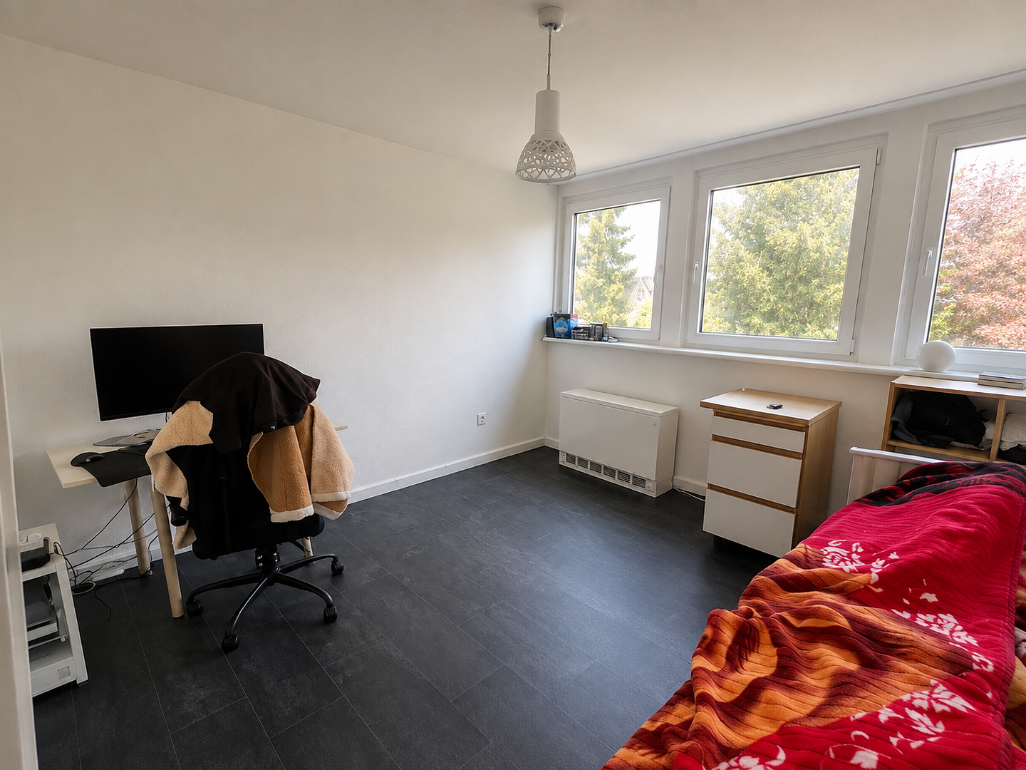 3 Zimmer DG Wohnung ohne Schrägen mit viel Stauraum und Stellplatz – Klaus-Groth-Weg 26, 31303 Burgdorf – Vorschaubild 5