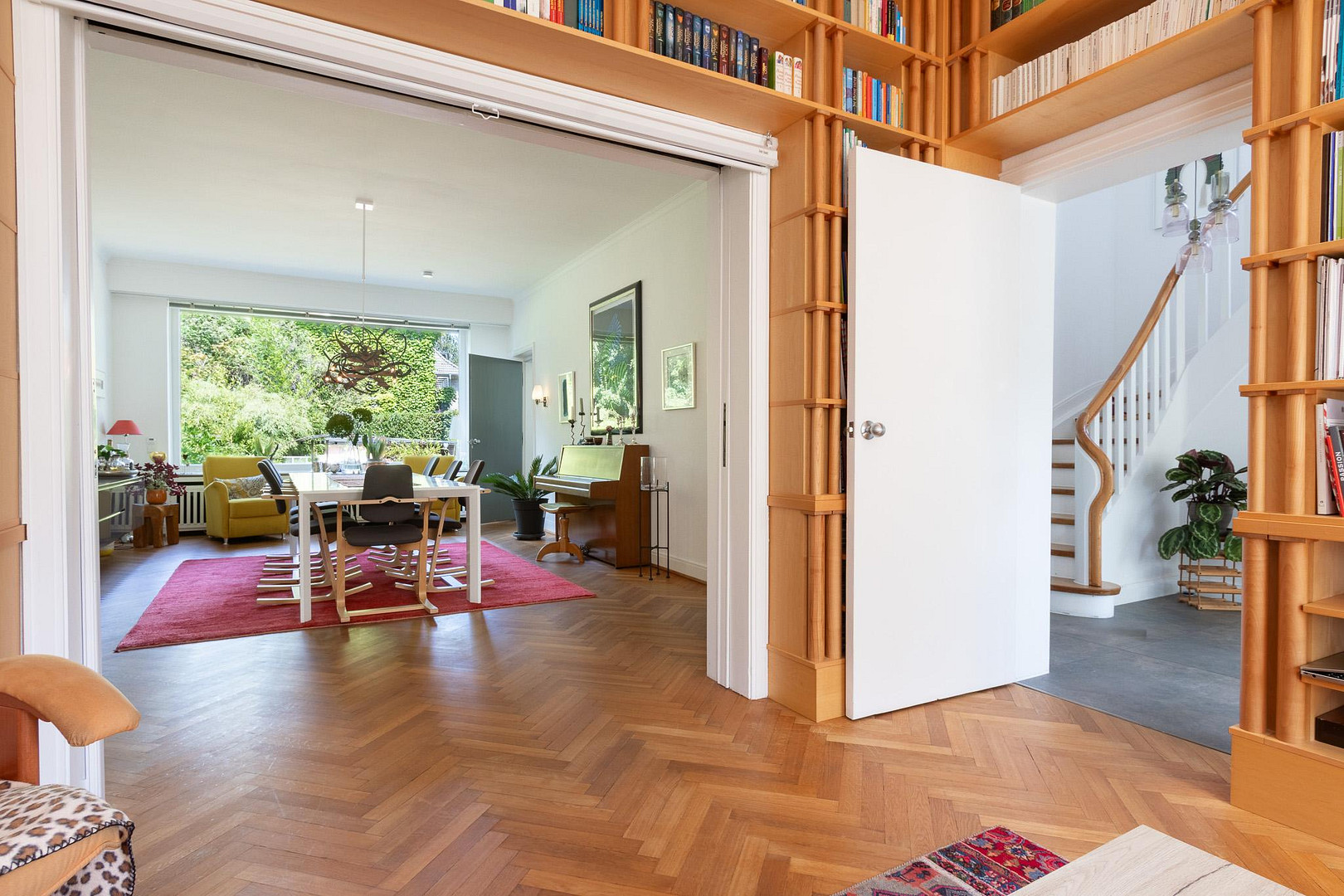 Hochwertiges Einfamilienhaus, 228 Wohnfl., 3 Etg., 5 Schlz., Terrasse, 2 Balkone, 3 Bäder & Sauna – 44141 Dortmund(Gartenstadt) – Vorschaubild 10