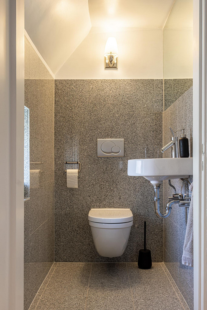 Hochwertiges Einfamilienhaus, 228 Wohnfl., 3 Etg., 5 Schlz., Terrasse, 2 Balkone, 3 Bäder & Sauna – 44141 Dortmund(Gartenstadt) – Vorschaubild 22