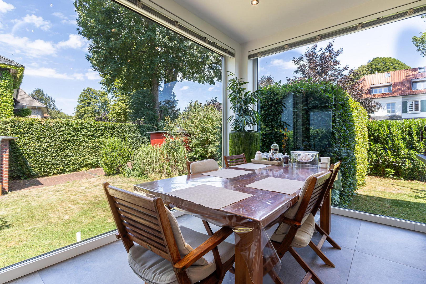 Hochwertiges Einfamilienhaus, 228 Wohnfl., 3 Etg., 5 Schlz., Terrasse, 2 Balkone, 3 Bäder & Sauna – 44141 Dortmund(Gartenstadt) – Vorschaubild 5