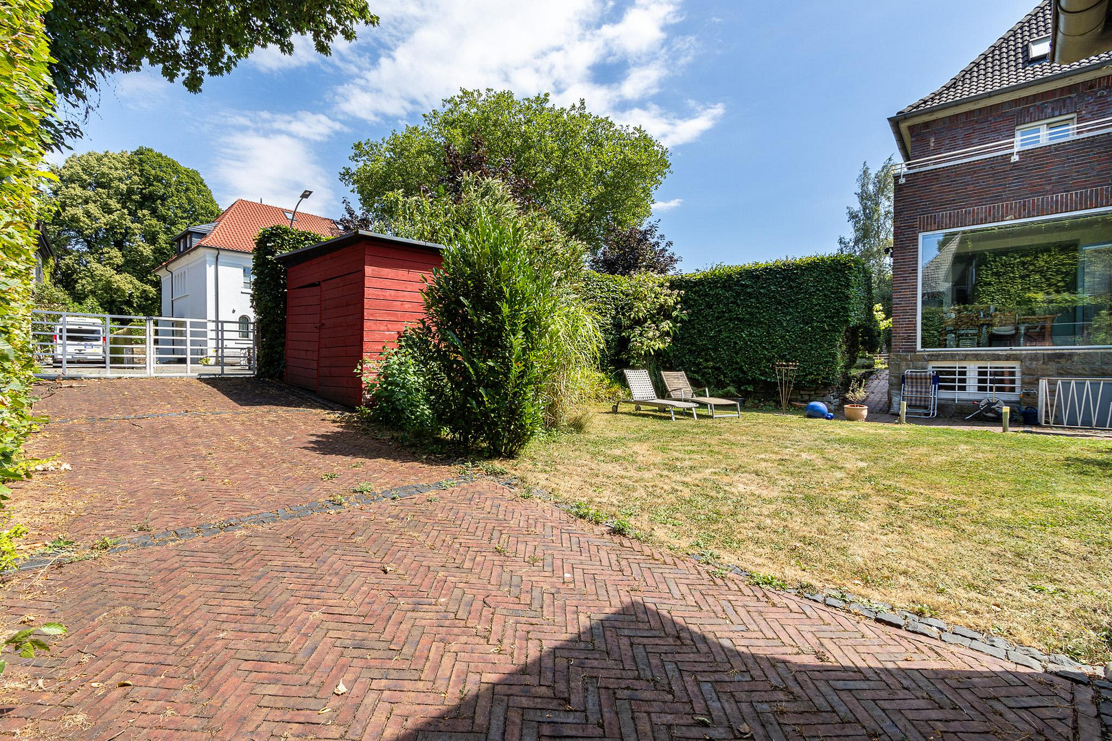 Hochwertiges Einfamilienhaus, 228 Wohnfl., 3 Etg., 5 Schlz., Terrasse, 2 Balkone, 3 Bäder & Sauna – 44141 Dortmund(Gartenstadt) – Vorschaubild 28