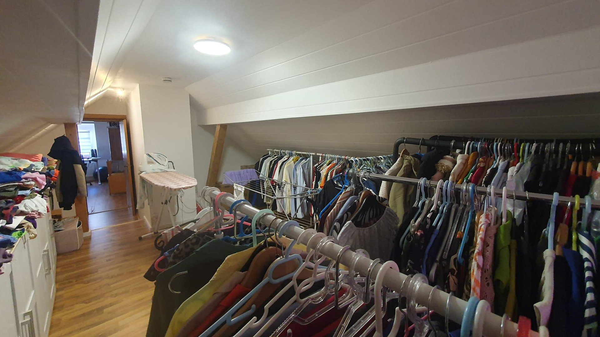Ruhig gelegen und dennoch Mitten im Leben! 6 ZKB in Dillenburg Eibach zu vermieten – Hauptstr.53, 35683 Dillenburg Eibach(Eibach) – Vorschaubild 28