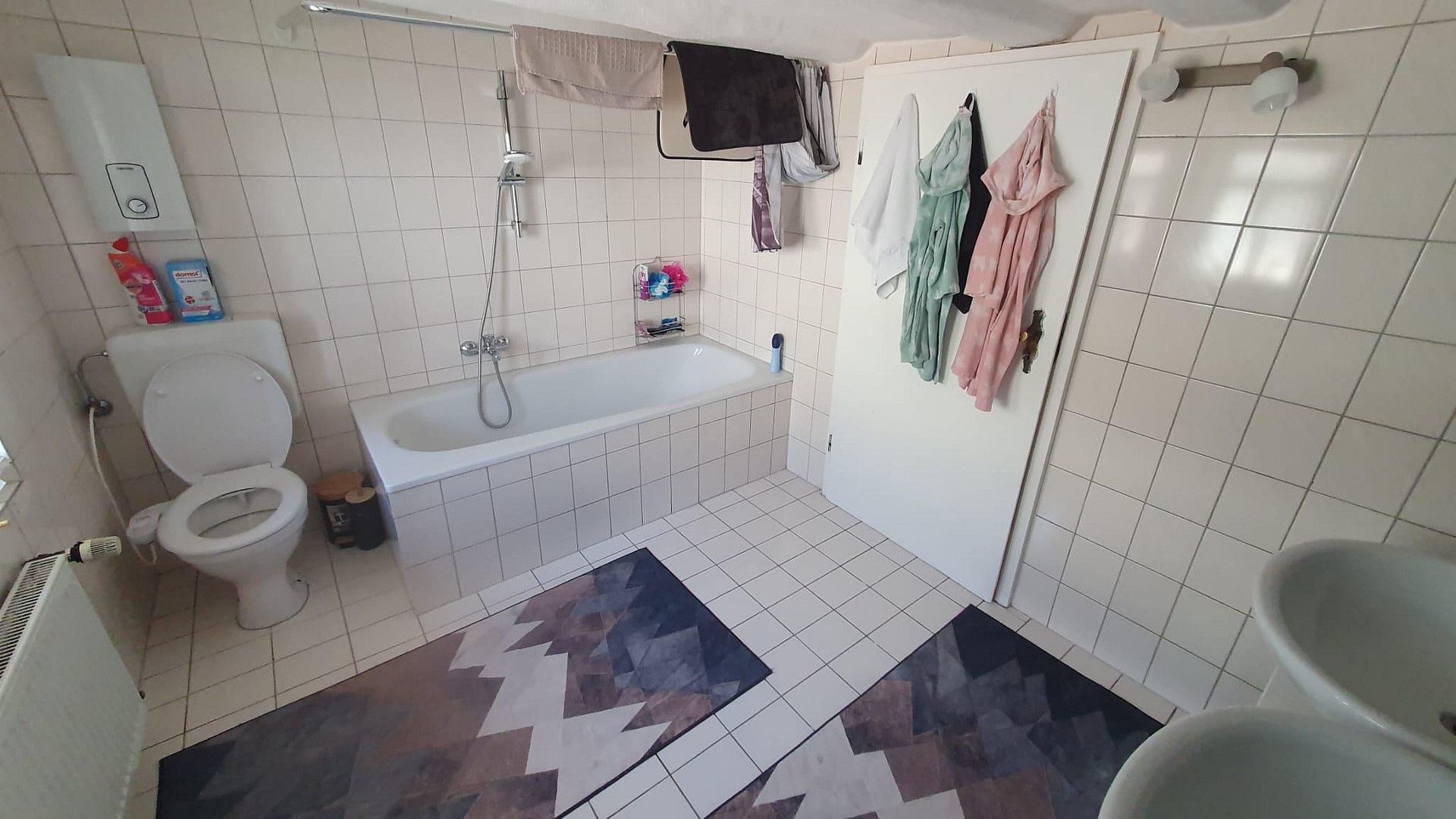 Ruhig gelegen und dennoch Mitten im Leben! 6 ZKB in Dillenburg Eibach zu vermieten – Hauptstr.53, 35683 Dillenburg Eibach(Eibach) – Vorschaubild 8