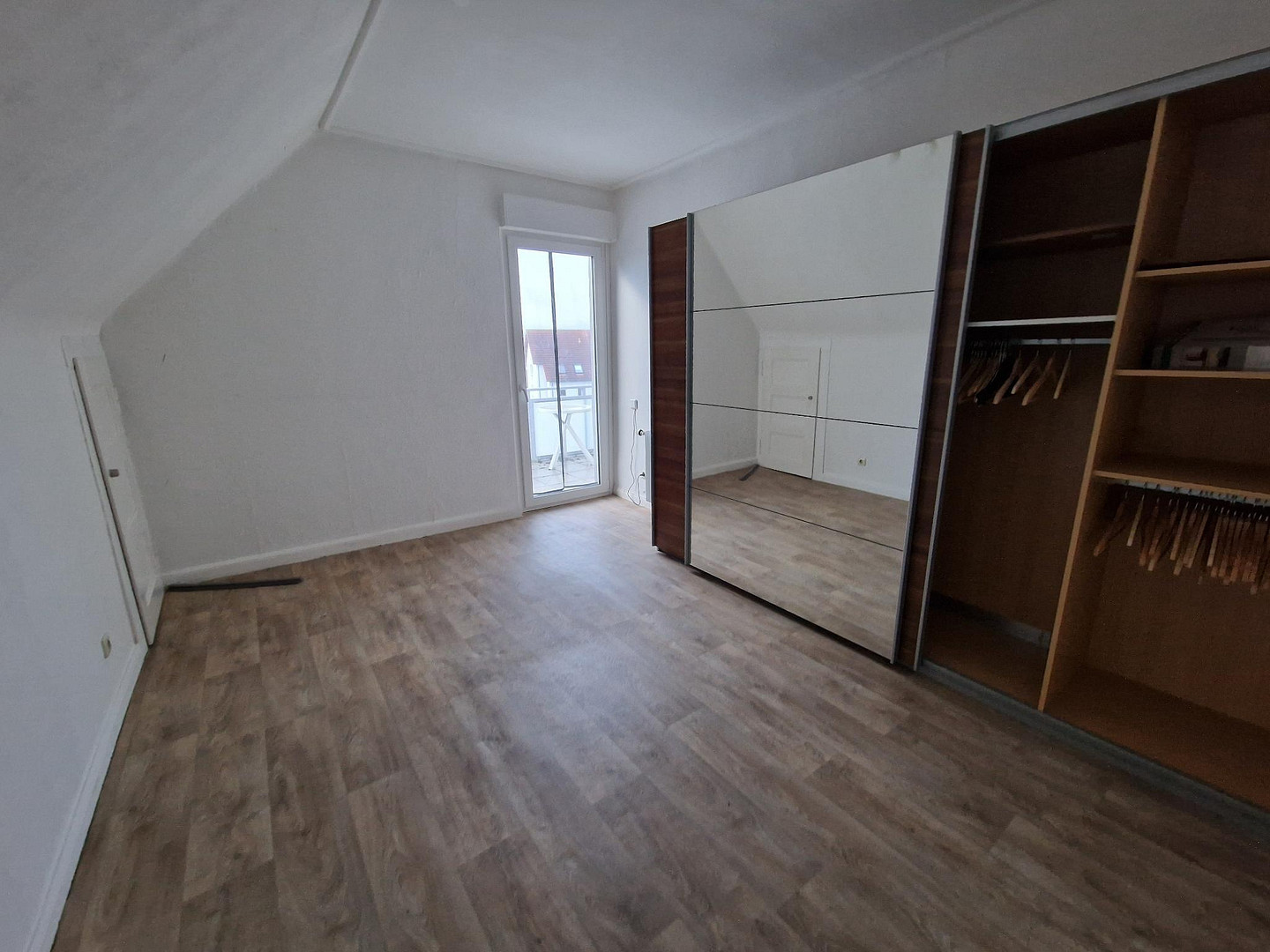 66 qm Licht und Raum im Dach mit Balkon – Sauerlandstraße 7, 33647 Bielefeld – Vorschaubild 4