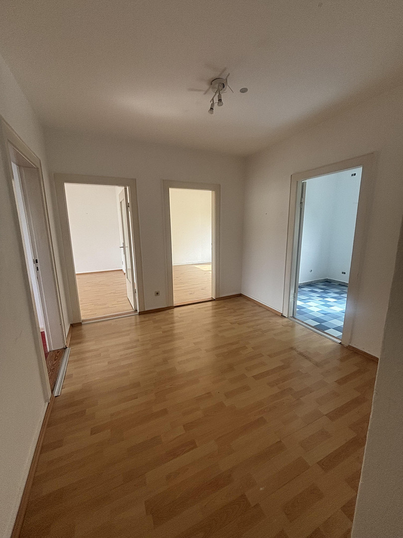 WG-geeignete 3,5-Zimmer-Wohnung in Uni-Nähe – Westring 337, 24118 Kiel(Ravensberg) – Vorschaubild 2