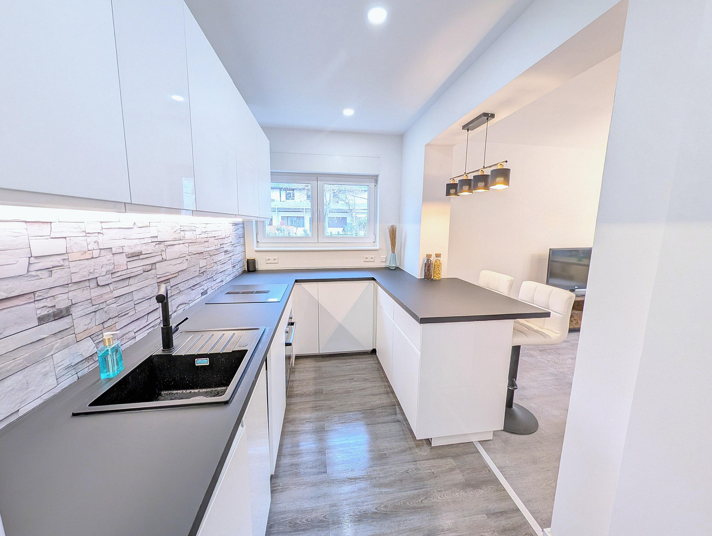 Renovierte Terassen-Wohnung in begehrter Lage Zehlendorf - sofort bezugsfrei, ohne Provision – 12207 Berlin(Lichterfelde) – Vorschaubild 5