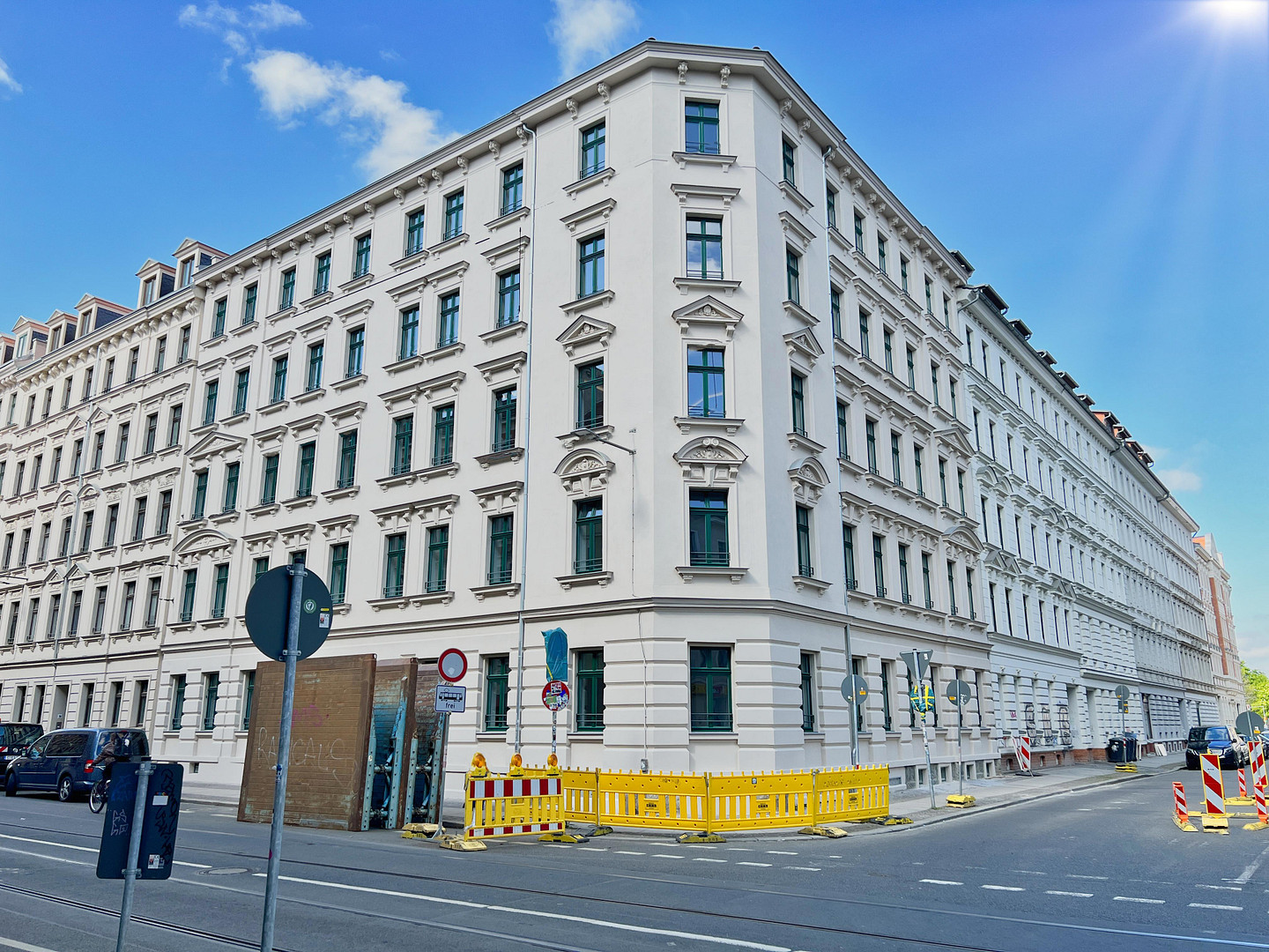 Elegant und luxuriös *dunkles Parkett * Fußbodenheizung * Lichtbänder * Tageslichtbad * Aufzug * – Wurzner Straße 11, 4315 Leipzig(Neustadt-Neuschönefeld) – Vorschaubild 5
