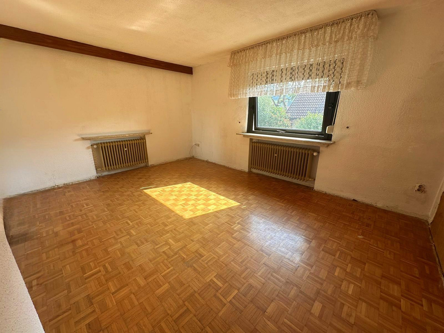 Wohnensemble aus zwei verbundenen Hausteilen – 244 m² Wohnfläche, Wintergarten & Sauna – Allee 18, 96465 Neustadt bei Coburg(Fürth am Berg) – Vorschaubild 13