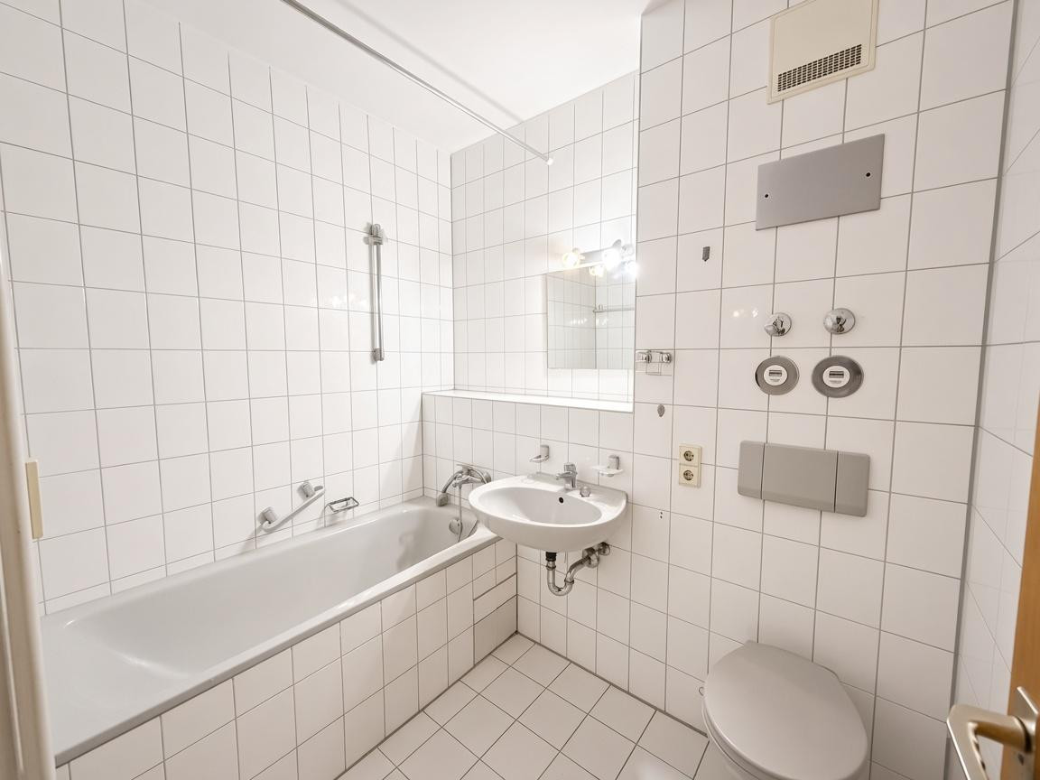 Helle 2-Zimmer-Wohnung in Kornwestheim | Terrasse, Garten, TG, renoviert & E-Rollläden – 70806 Kornwestheim – Vorschaubild 13