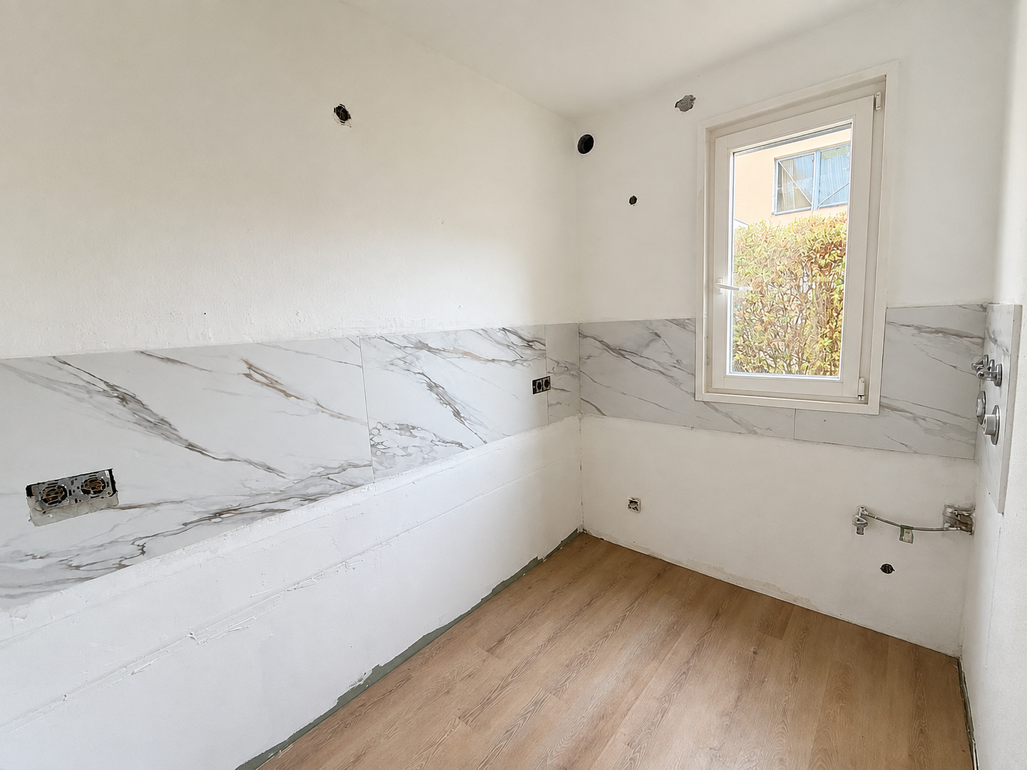 Helle 2-Zimmer-Wohnung in Kornwestheim | Terrasse, Garten, TG, renoviert & E-Rollläden – 70806 Kornwestheim – Vorschaubild 11