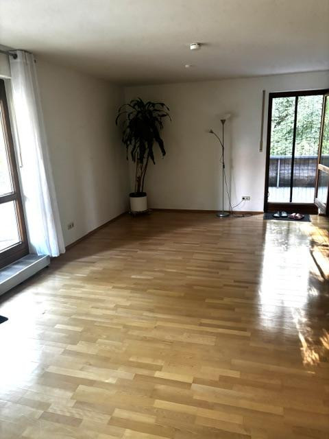 2-Zi-Wohnung, 1 Dachterrasse, 1 Loggia, EBK, Lift ab 1.9.2026 – 81479 München(Solln) – Vorschaubild 3