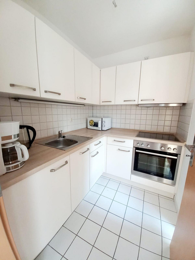 Lichtdurchflutete 1-Zimmer-Wohnung mit moderner Einbauküche & TG-Stellplatz – Klingerstr. 51, 9117 Chemnitz(Siegmar) – Vorschaubild 4