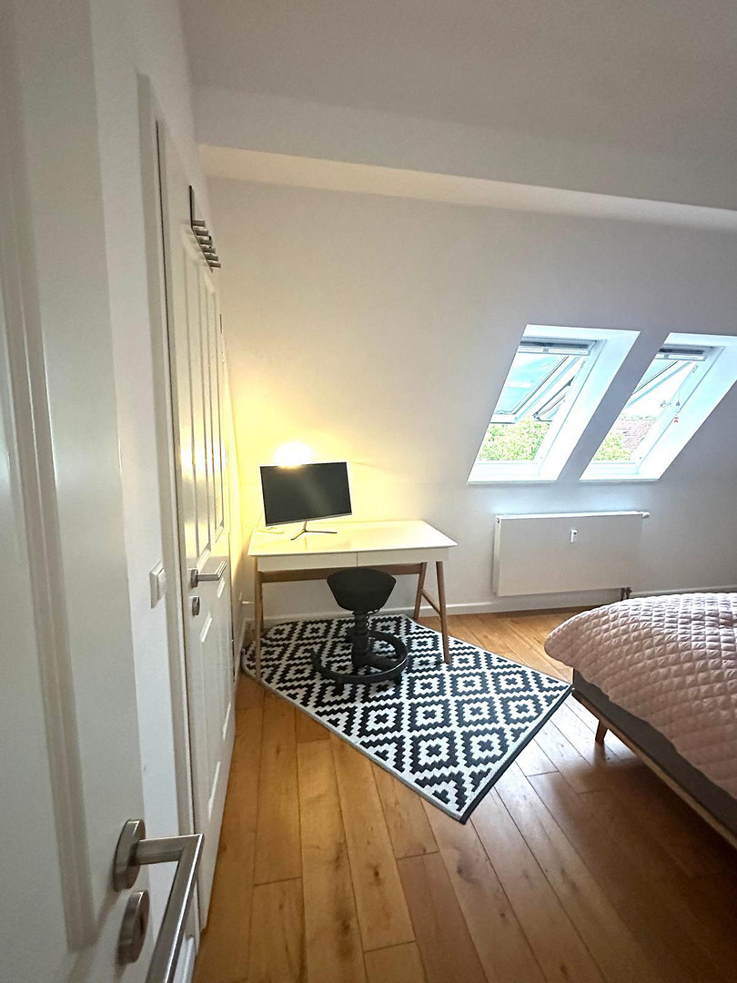 Von privat: Urlaubsflair in den eigenen vier Wänden – helle Dachgeschosswohnung mit Loftcharakter – 22089 Hamburg(Eilbek) – Vorschaubild 11