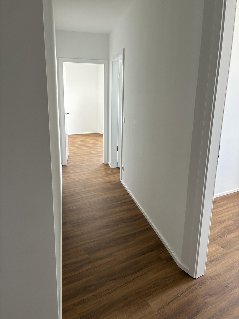 Zentral gelegene Wohnung im Staffelgeschoss – Hamburger Landstr. 30, 21465 Wentorf(Wentorf bei Hamburg) – Vorschaubild 2