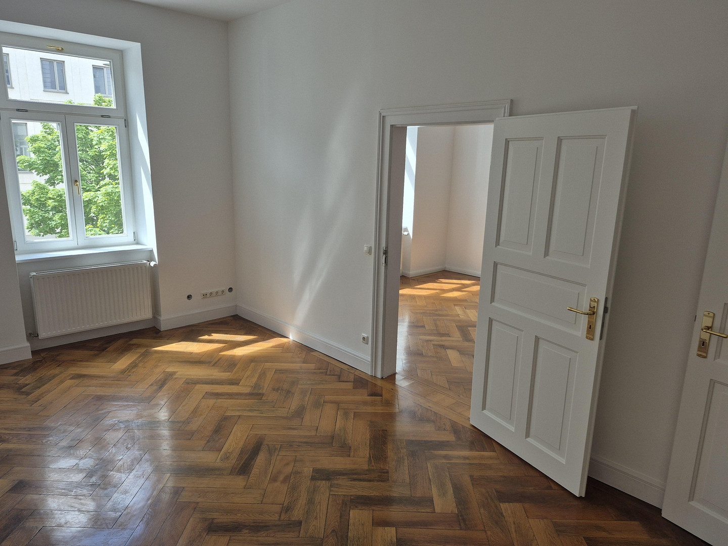 Helle, großzügig geschnittene Wohnung in denkmalgeschütztem Haus in München – 81541 München(Au) – Vorschaubild 5