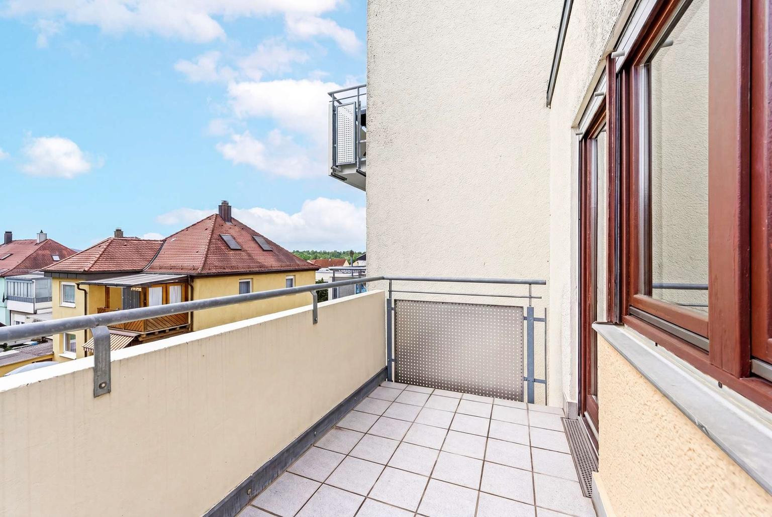 Modernisierte 3-Zimmer-Wohnung mit neuer Einbauküche & Balkon in Heilbronn-Sontheim – 74081 Heilbronn-Sontheim(Sontheim) – Vorschaubild 3