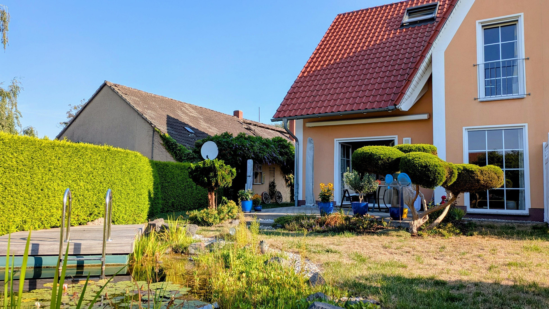 Ihr neues Zuhause, top gepflegte DHH mit Garten, Natur-Teich, Garagen und Stellplatz – 4668 Grimma – Vorschaubild 5