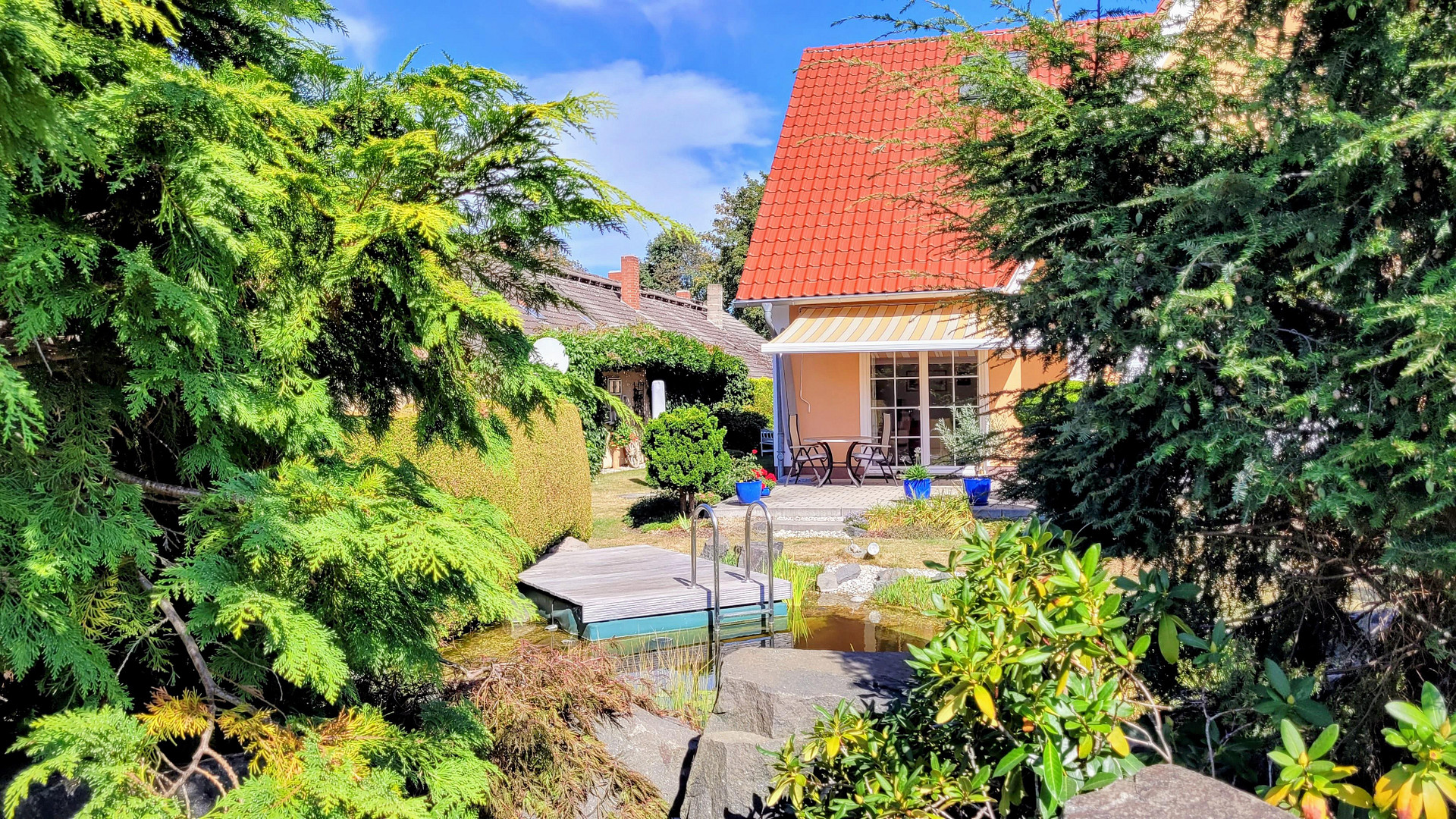 Ihr neues Zuhause, top gepflegte DHH mit Garten, Natur-Teich, Garagen und Stellplatz – 4668 Grimma – Vorschaubild 4