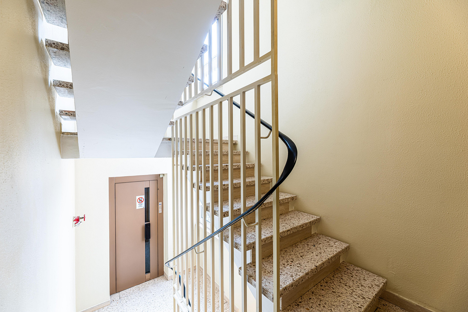 PROVISIONSFREI: Renovierte 3-Zimmer-Wohnung mit Balkon, Domblick, Aufzug und Garage. – Seebachmarter 6, 96103 Hallstadt – Vorschaubild 11