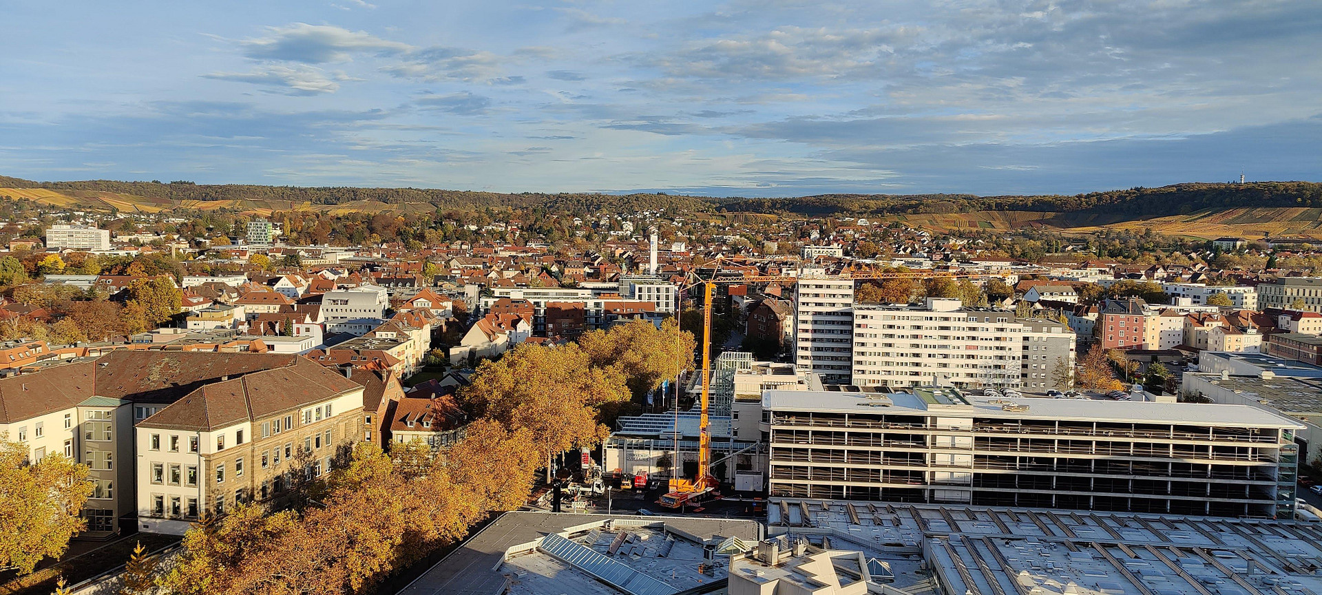 Zentrale und möblierte 1-Zimmer-Wohnung mit traumhafter Aussicht – Rosenbergstraße 44, 74074 Heilbronn – Vorschaubild 2