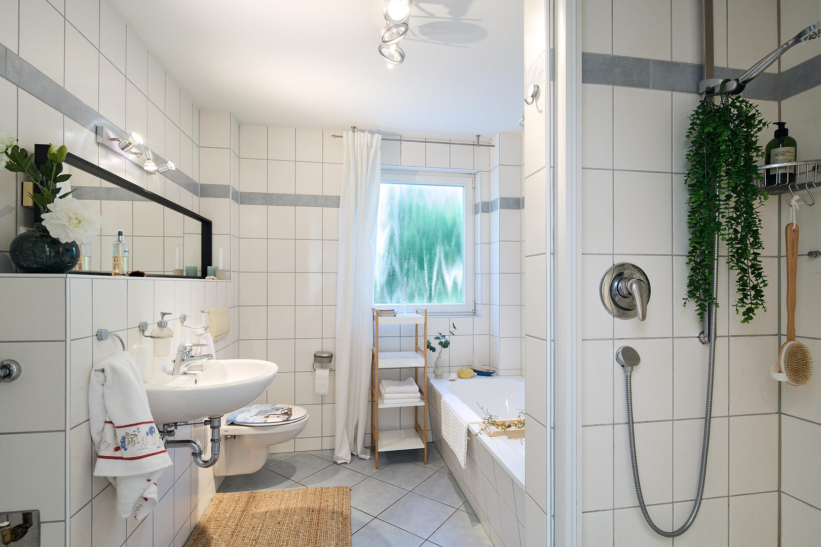 Highlight im Röthelheimpark - bezugsbereit, 4 Zimmer, großer Garten mit Pool – Luise-Kiesselbach-Str. 60, 91052 Erlangen – Vorschaubild 15