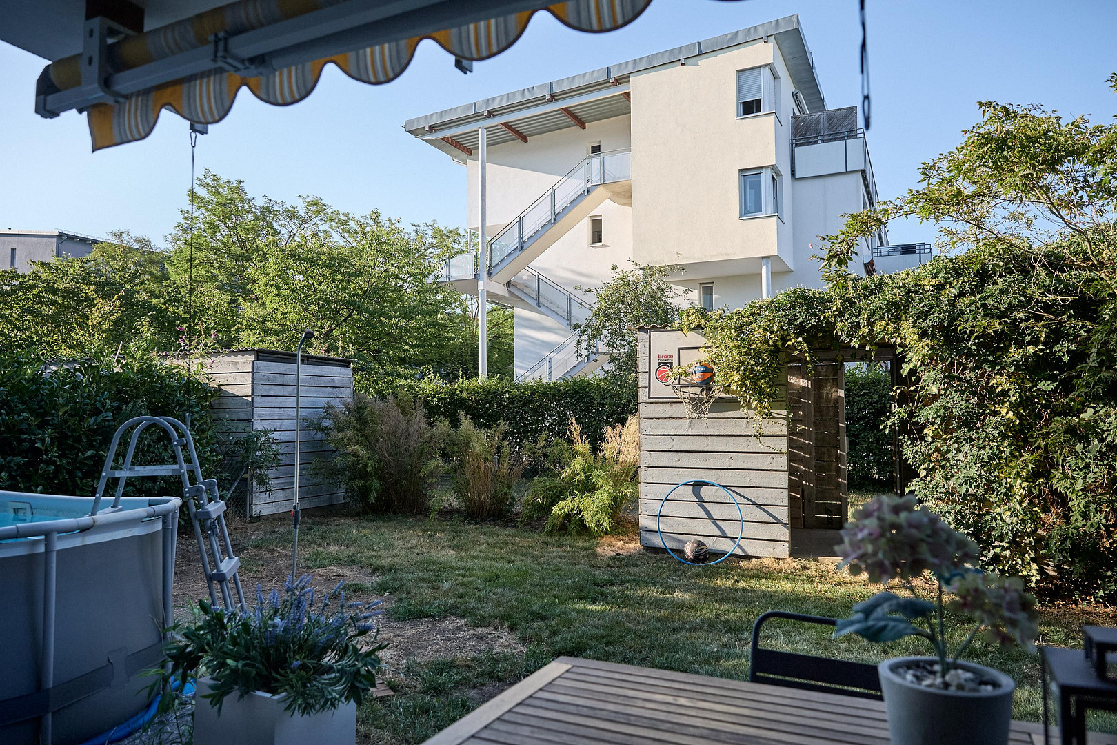 Highlight im Röthelheimpark - bezugsbereit, 4 Zimmer, großer Garten mit Pool – Luise-Kiesselbach-Str. 60, 91052 Erlangen – Vorschaubild 9