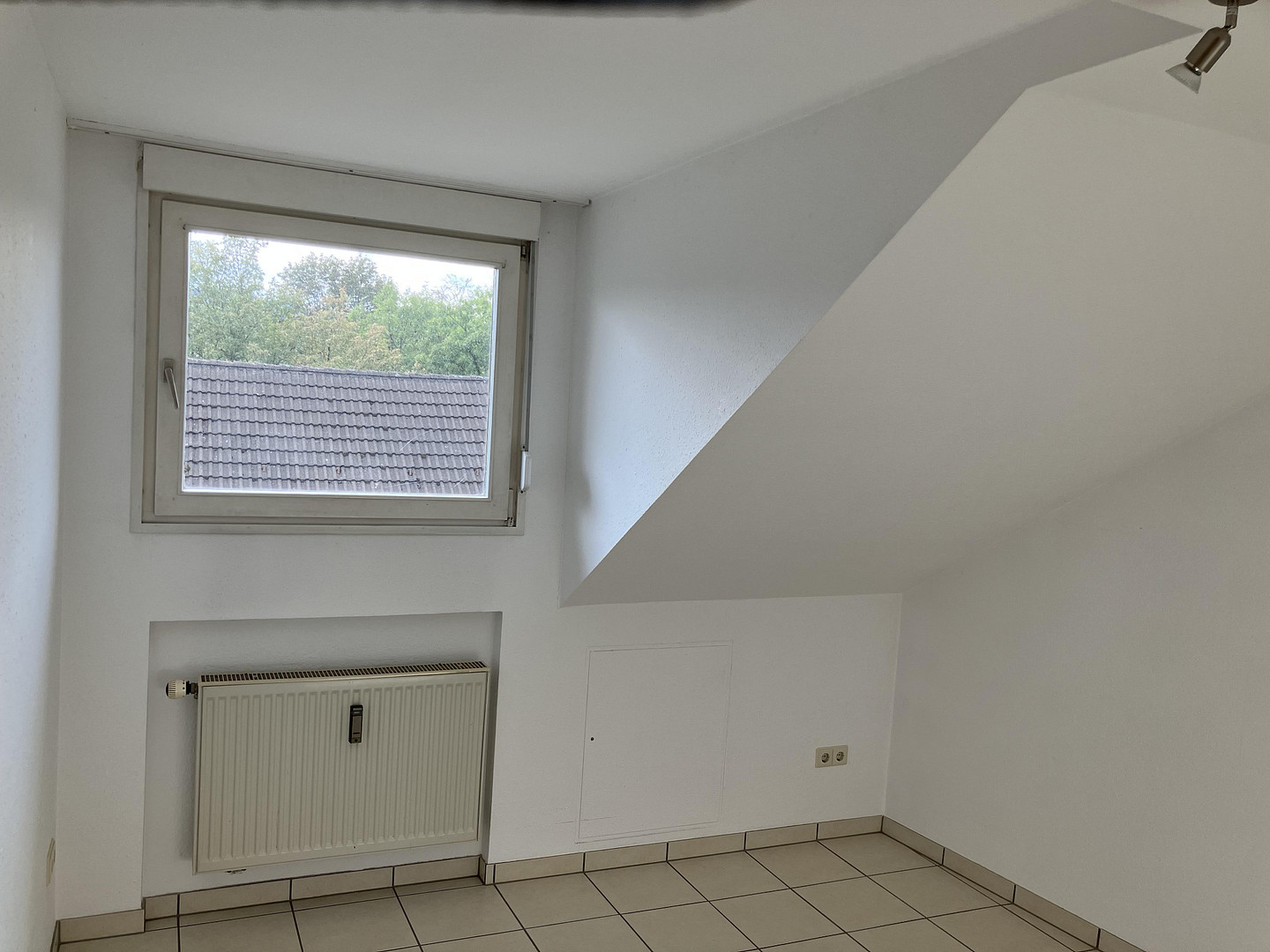 Großzügige 3 1/2-Zimmer-Wohnung mit Dachterrasse und hochwertiger Einbauküche in Wehr (Hochrhein) – 79664 Wehr – Vorschaubild 7
