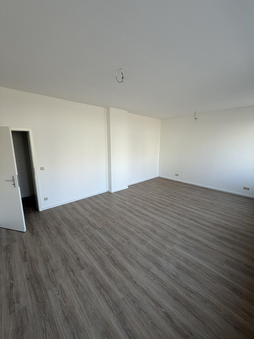 Frisch kernsanierte 2-Zimmer-Wohnung in Krefeld – moderne Ausstattung – Hülser Straße 373, 47803 Krefeld(Inrath/Kliedbruch) – Vorschaubild 3