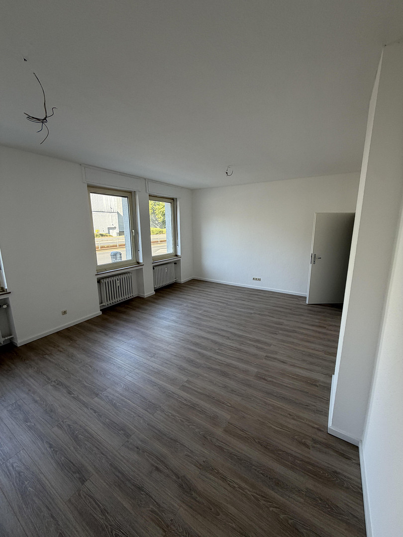 Frisch kernsanierte 2-Zimmer-Wohnung in Krefeld – moderne Ausstattung – Hülser Straße 373, 47803 Krefeld(Inrath/Kliedbruch) – Vorschaubild 2