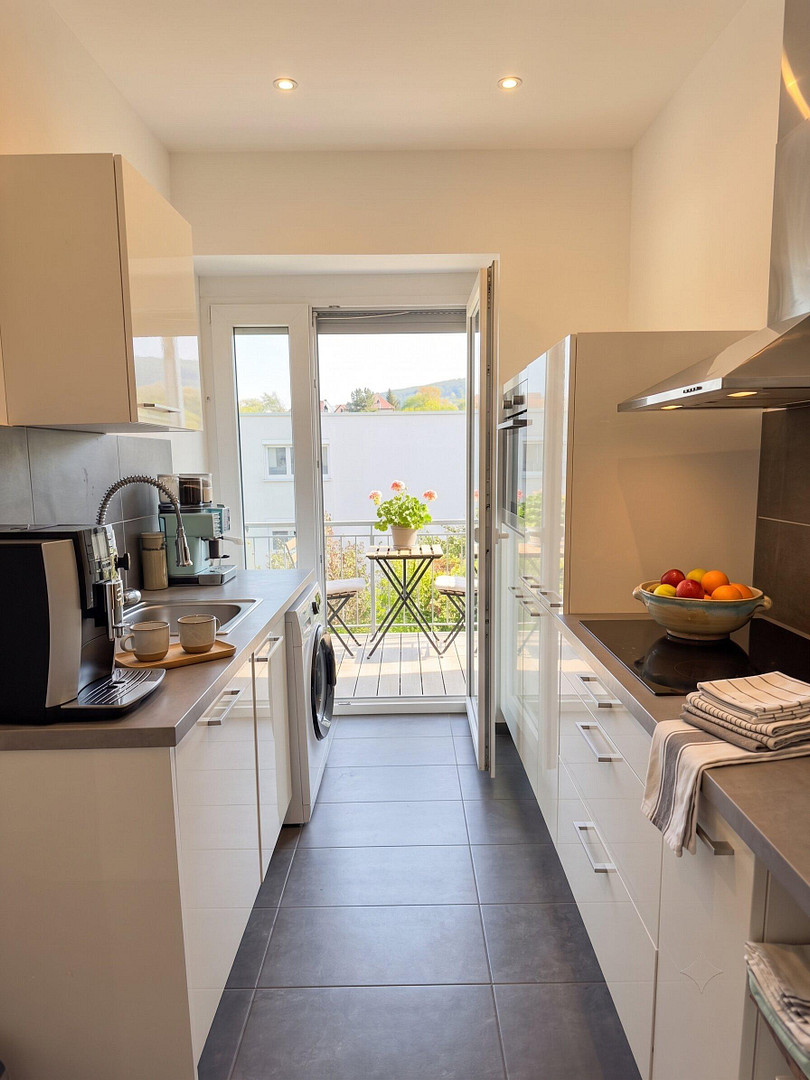 Stilvolles Wohnen im Stuttgarter Osten: Sanierte 3-Zimmer-Wohnung mit großem Balkon & EBK – Talstraße 34a, 70188 Stuttgart(Ost) – Vorschaubild 5