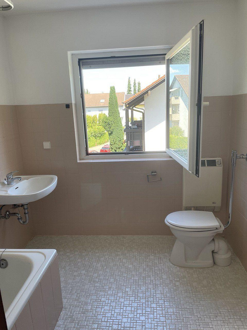 Helle 3-Zimmer-Wohnung mit Balkon & Stellplatz in Karlsruhe-Wolfartsweier – Steinbügelstraße 23, 76228 Karlsruhe(Wolfartsweier) – Vorschaubild 7
