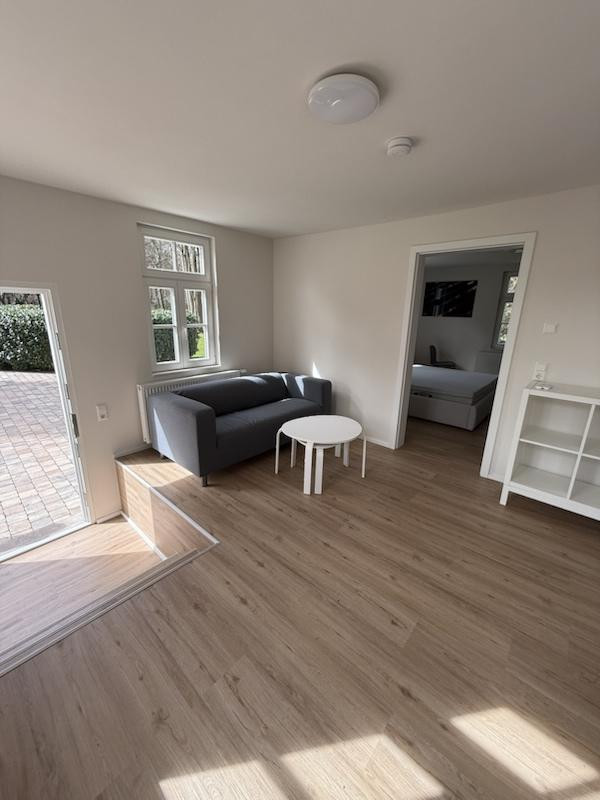 Neu renovierte und voll ausgestattete 2 Zimmerwohnung in traumhafter Lage Reutlingen Mittelstadt – Neckartenzlinger Str. 110, 72766 Mittelstadt/Reutlingen – Vorschaubild 3