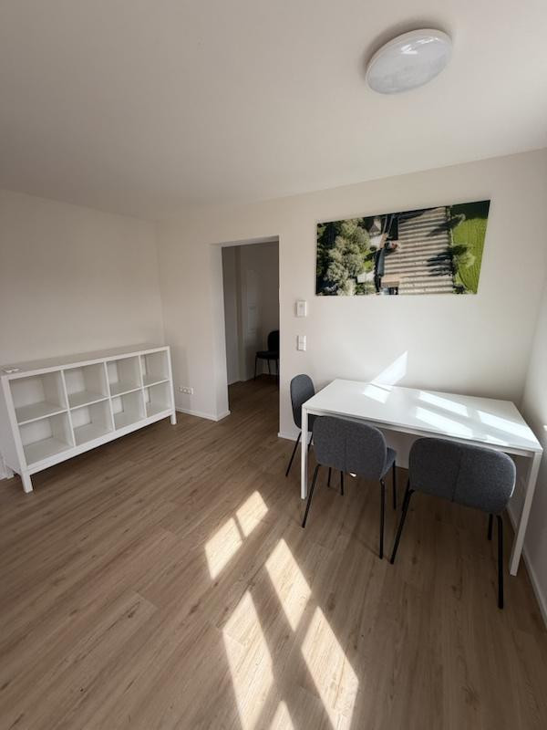 Neu renovierte und voll ausgestattete 2 Zimmerwohnung in traumhafter Lage Reutlingen Mittelstadt – Neckartenzlinger Str. 110, 72766 Mittelstadt/Reutlingen – Vorschaubild 4