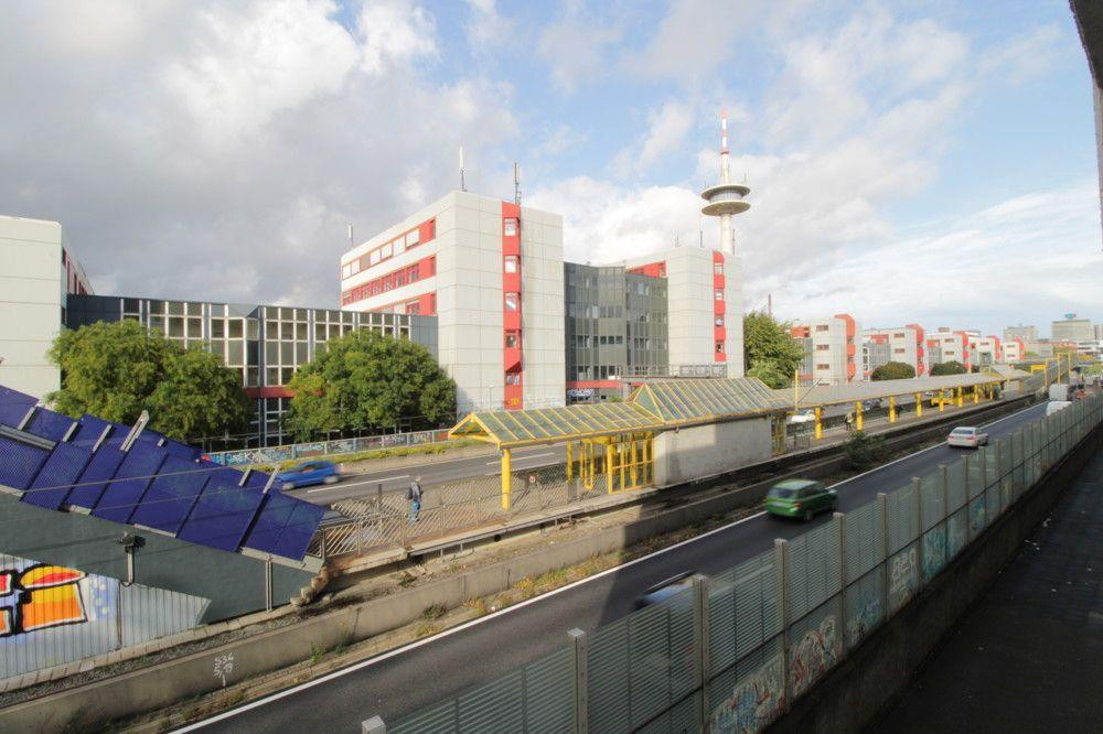Bezugsfrei & Möbliert: Hell geschnittene 2-Zi.-ETW mit Balkon in Essen-Ostviertel (Provisionsfrei) – Friedbergstraße 2a, 45127 Essen(Holsterhausen) – Vorschaubild 17