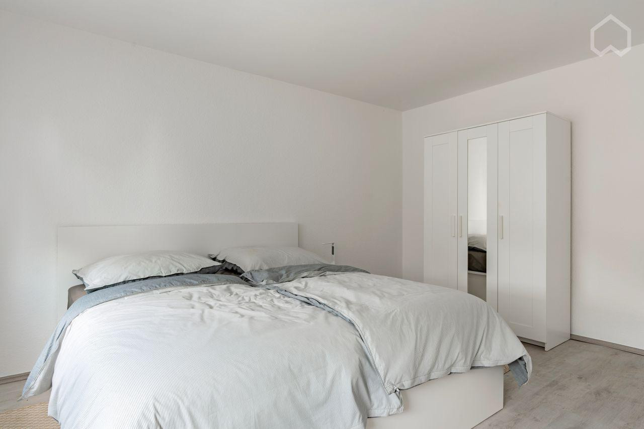 Bezugsfrei & Möbliert: Hell geschnittene 2-Zi.-ETW mit Balkon in Essen-Ostviertel (Provisionsfrei) – Friedbergstraße 2a, 45127 Essen(Holsterhausen) – Vorschaubild 5