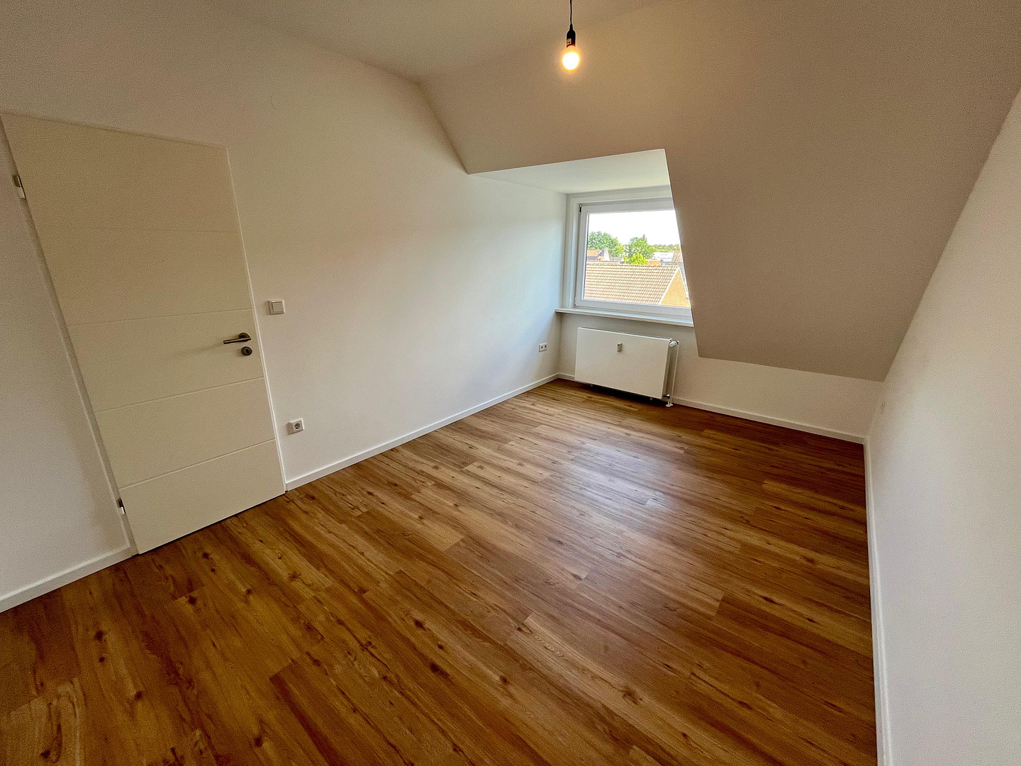 Provisionsfrei: 4-Zimmer-Dachgeschosswohnung mit Südbalkon & Garagenstellplatz in Schwachhausen – Scharnhorststraße, 28211 Bremen(Schwachhausen) – Vorschaubild 15