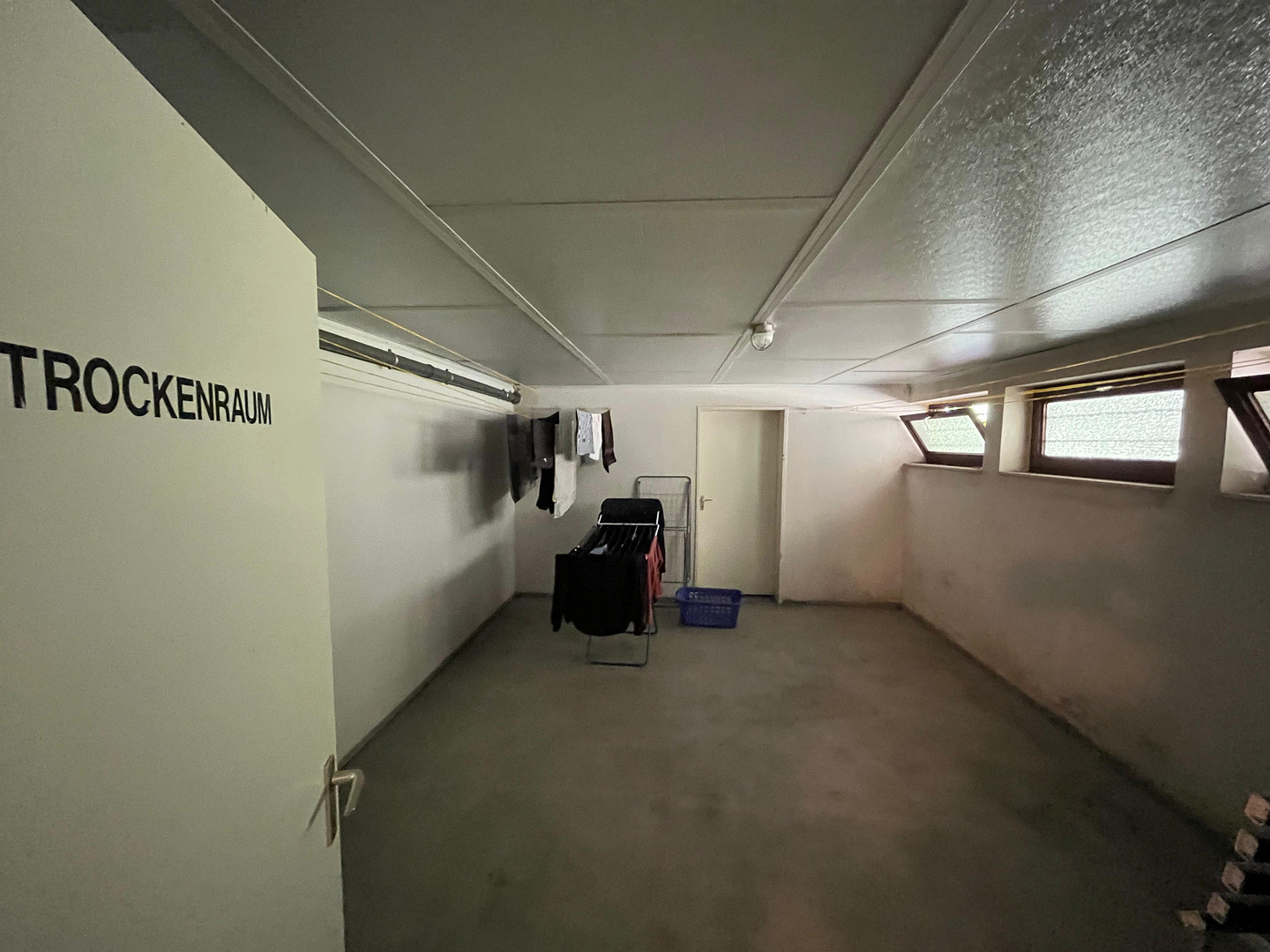 Provisionsfrei: 4-Zimmer-Dachgeschosswohnung mit Südbalkon & Garagenstellplatz in Schwachhausen – Scharnhorststraße, 28211 Bremen(Schwachhausen) – Vorschaubild 23