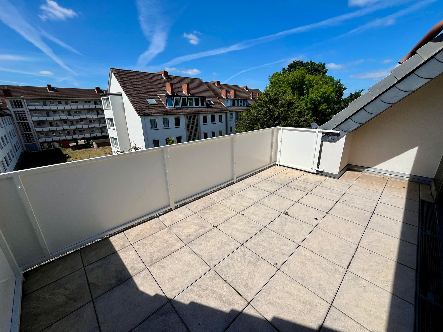 Provisionsfrei: 4-Zimmer-Dachgeschosswohnung mit Südbalkon & Garagenstellplatz in Schwachhausen – Scharnhorststraße, 28211 Bremen(Schwachhausen) – Vorschaubild 10