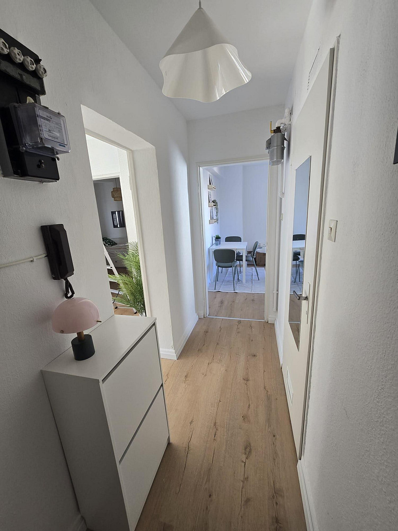 Möblierte 1-2 Zimmer in WG inmitten der Mainzer Neustadt – sofort beziehbar – Kaiser-Wilhelm-Ring 39, 55118 Mainz – Vorschaubild 2